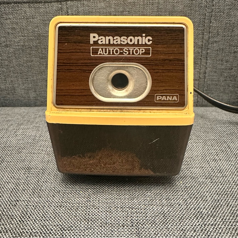 Panasonic Pencil Sharpener Vintage Auto-Stop Electric KP-100 Tested And Working